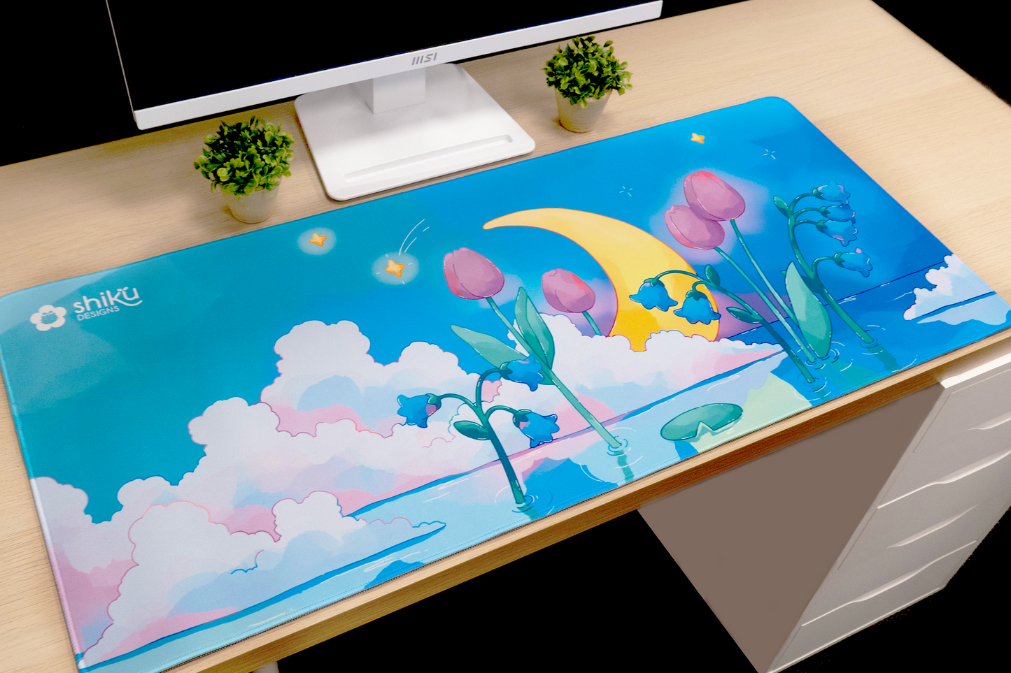 Flowers by Night XXL Deskmat