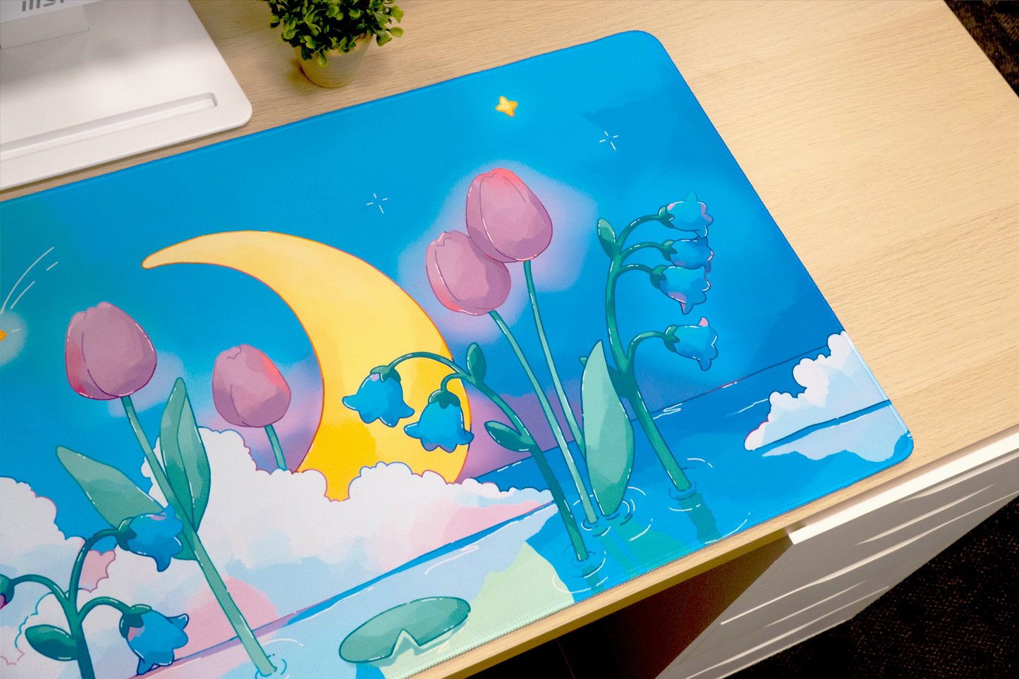 Flowers by Night XXL Deskmat